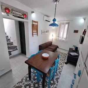 https://casa-viotti-le-fuoriserie.sicilyhotelsitaly.net