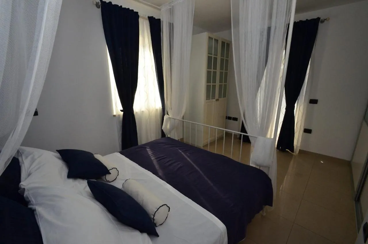 Villa Ax Umag 0*,  Kroatien