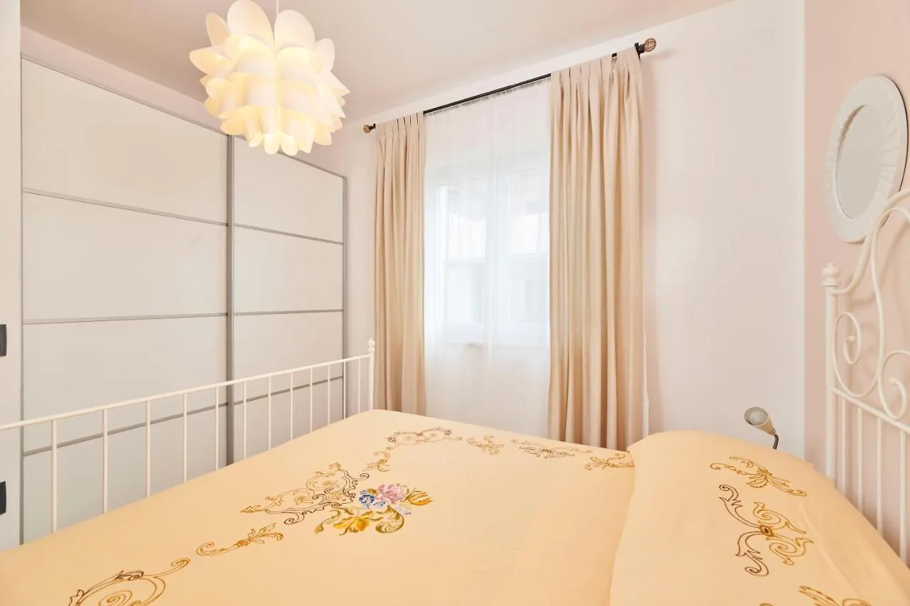 Apartment Villa Ax Umag